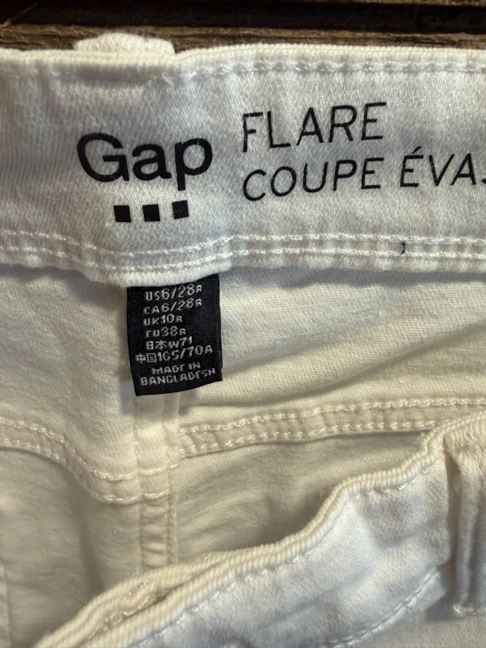 GAP White Flare Jeans 6R/28 new/no tags